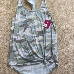 Camo tank